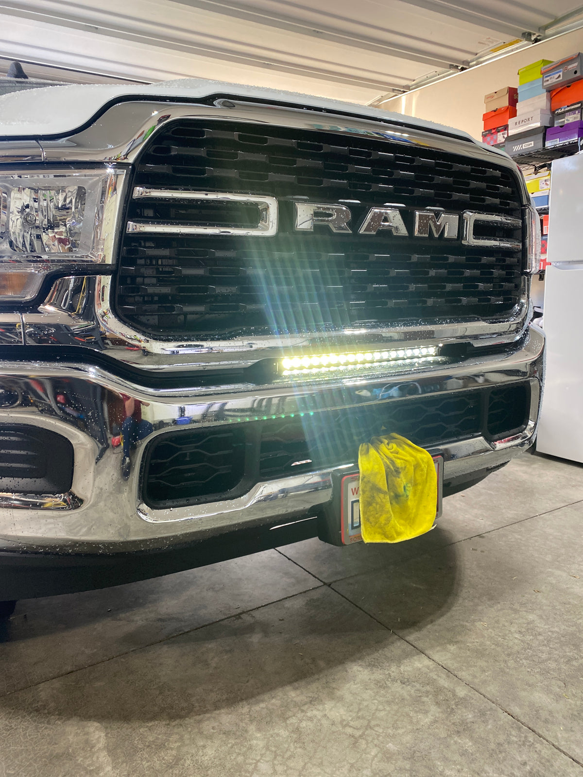 2022 Ram 2500 6.4L Installed Grille Gap Mount 20 Inch LED Light