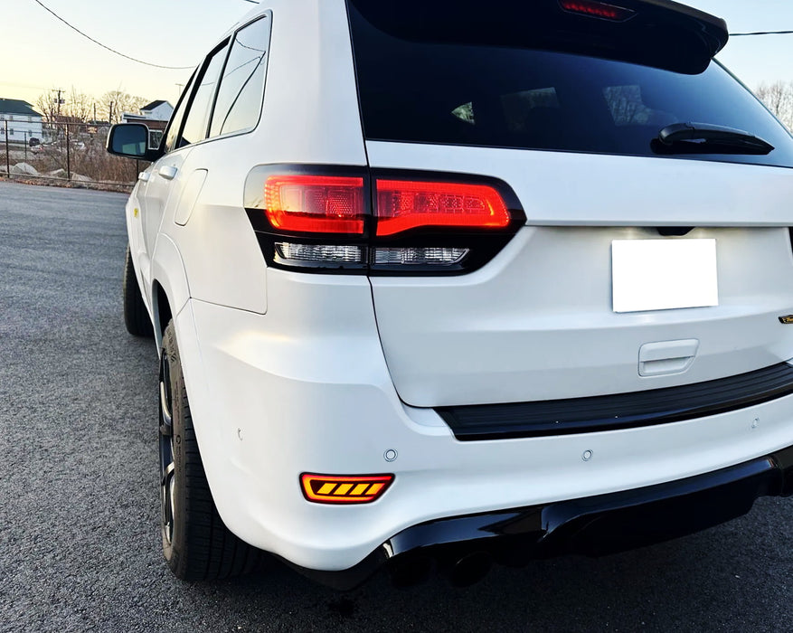 Dark Red Lens Full LED Rear Bumper Reflector Lights For Jeep WK2 Grand ...