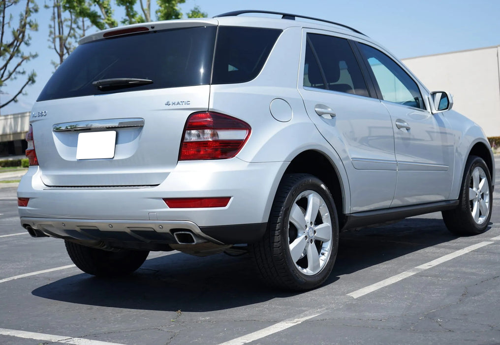 OE-Spec LH RH Red Lens Rear Bumper Reflector For Mercedes 2008-11 W164 ML-Class