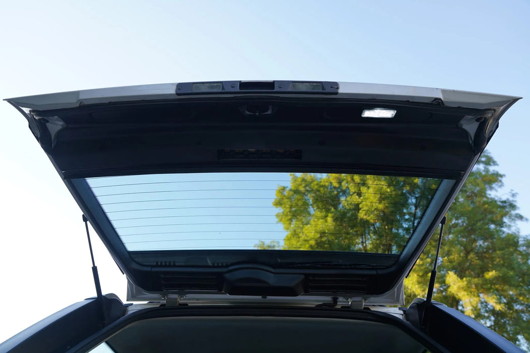 White Full LED Rear Trunk Luggage Boot Lamp For Range Rover Discovery Freelander