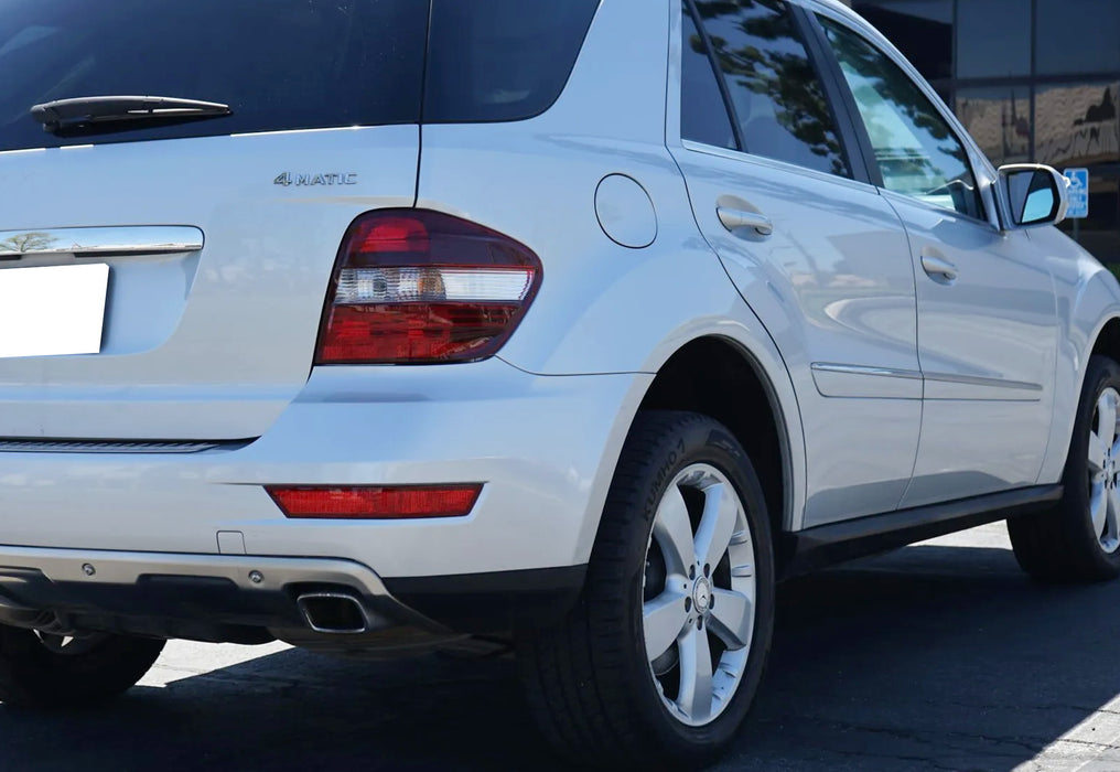 OE-Spec LH RH Red Lens Rear Bumper Reflector For Mercedes 2008-11 W164 ML-Class