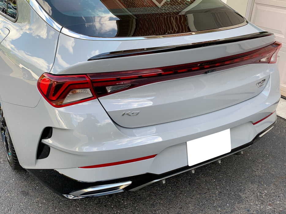 LH RH OE-Spec Red Rear Bumper Reflector Lens Replacements For Kia 2021-2024 K5