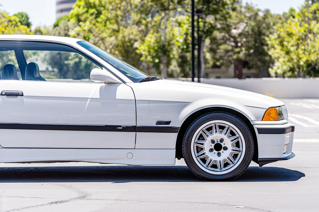 Euro Style Smoked Lens Front Side Marker Lamps For 1992-1996 BMW E36 3 Series M3