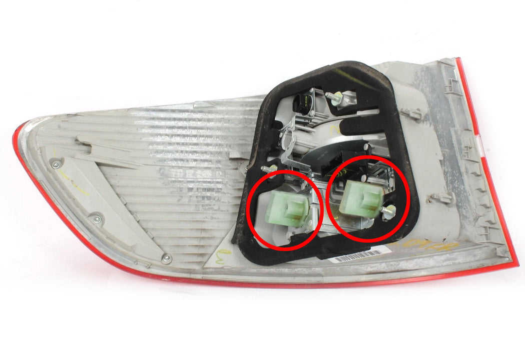 P21W Taillight Bulb Retainer Holder Adapters For BMW E30 E34 E32 3 5 7 E71  X6