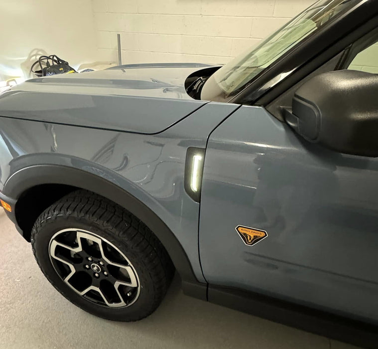 White Full LED Illuminated Fender Emblem Replace Light Kit For 21+ Bronco Sport