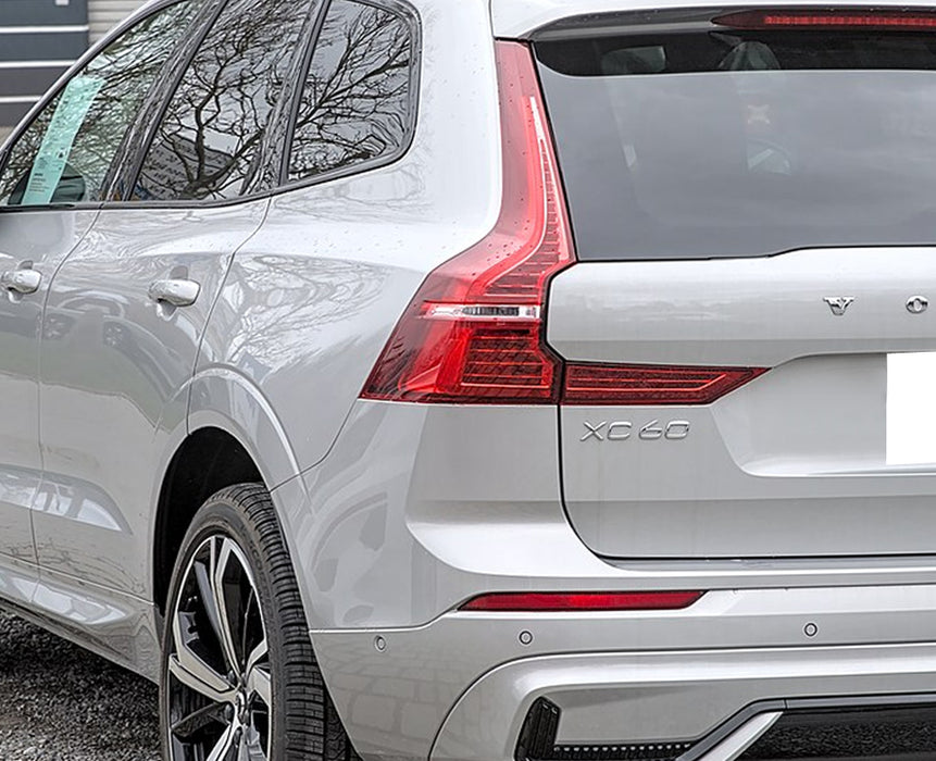OE-Spec Driver & Passenger Red Rear Bumper Reflector Lenses For Volvo 2018+ XC60