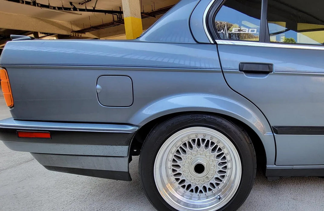 OE-Spec Red Lens Bumper Side Marker Lamp Housings For BMW E30 E34 3 5 Series