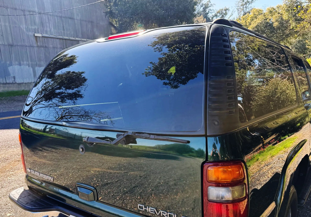 Dark Red Lens Full LED Strip High Mount 3rd Brake For 00-06 Suburban Tahoe Yukon