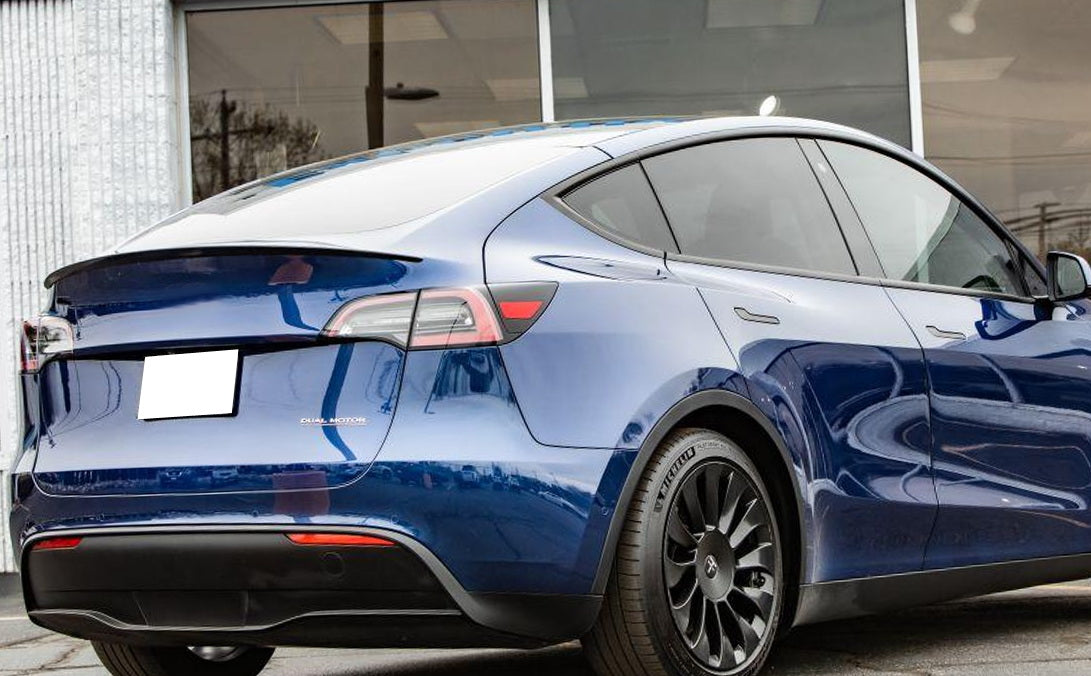 OE-Spec Red Lens Rear Bumper Reflector Replacements For Tesla 2020-2024 Model Y