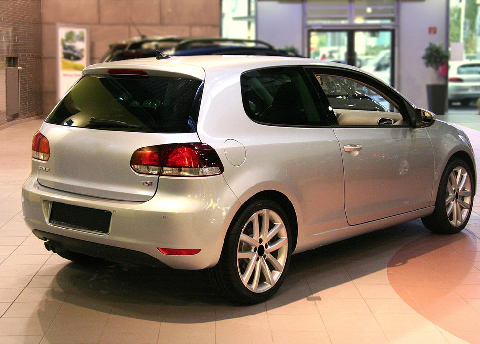 OE-Spec Rear Bumper Reflector Lens Replacements For 09-13 VW Golf VI (Not 4 GTI)
