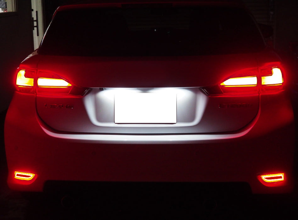 Red Lens Full LED Rear Bumper Reflectors For Lexus CT200h as Tail/Brake/Signals