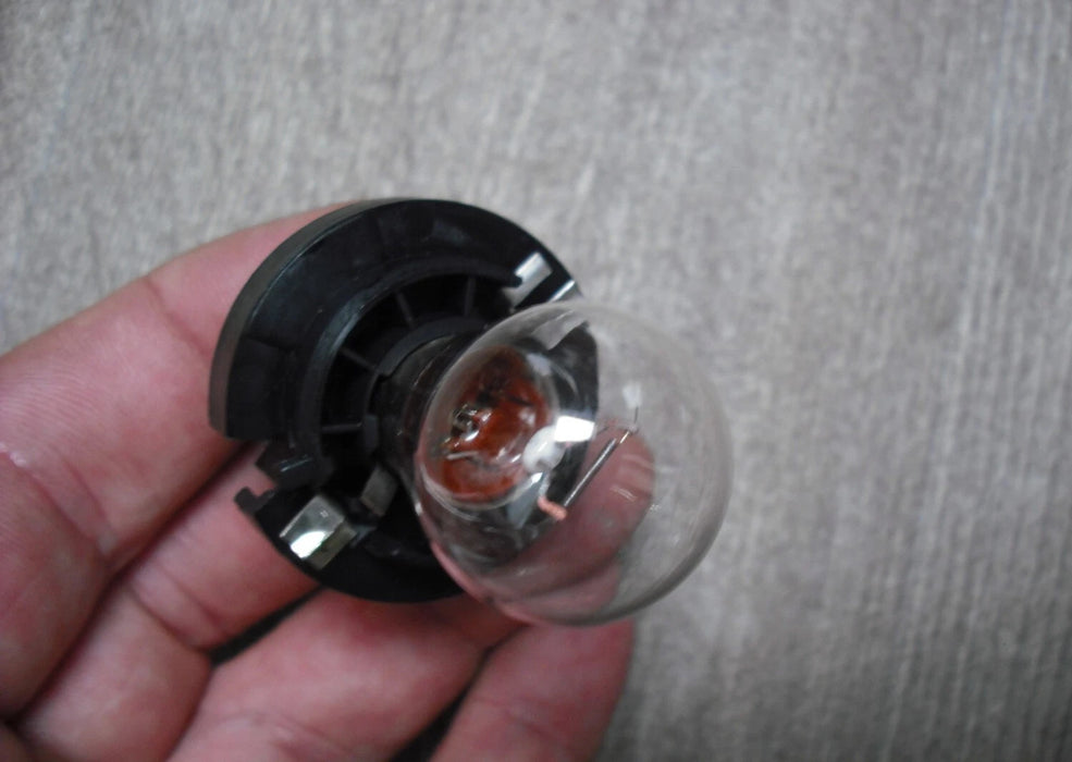 P21W Taillight Bulb Socket Retainer Cap Holder Adapters For MINI R56 R58 R59 R61