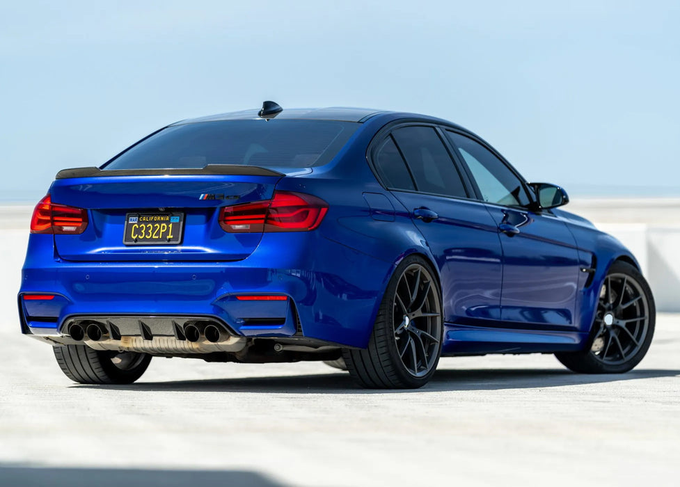 Dark Red Lens Rear Bumper Reflector Replacement Lamps For BMW F80 M3, F82/F83 M4