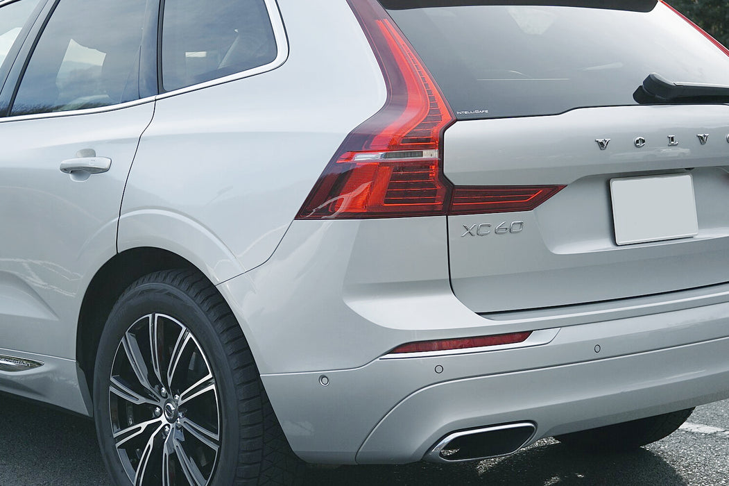 OE-Spec Driver & Passenger Red Rear Bumper Reflector Lenses For Volvo 2018+ XC60