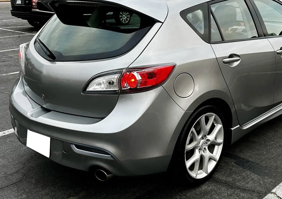 LH RH OE-Spec Smoked Rear Bumper Reflector Lens Replacements For 2010-13 Mazda 3
