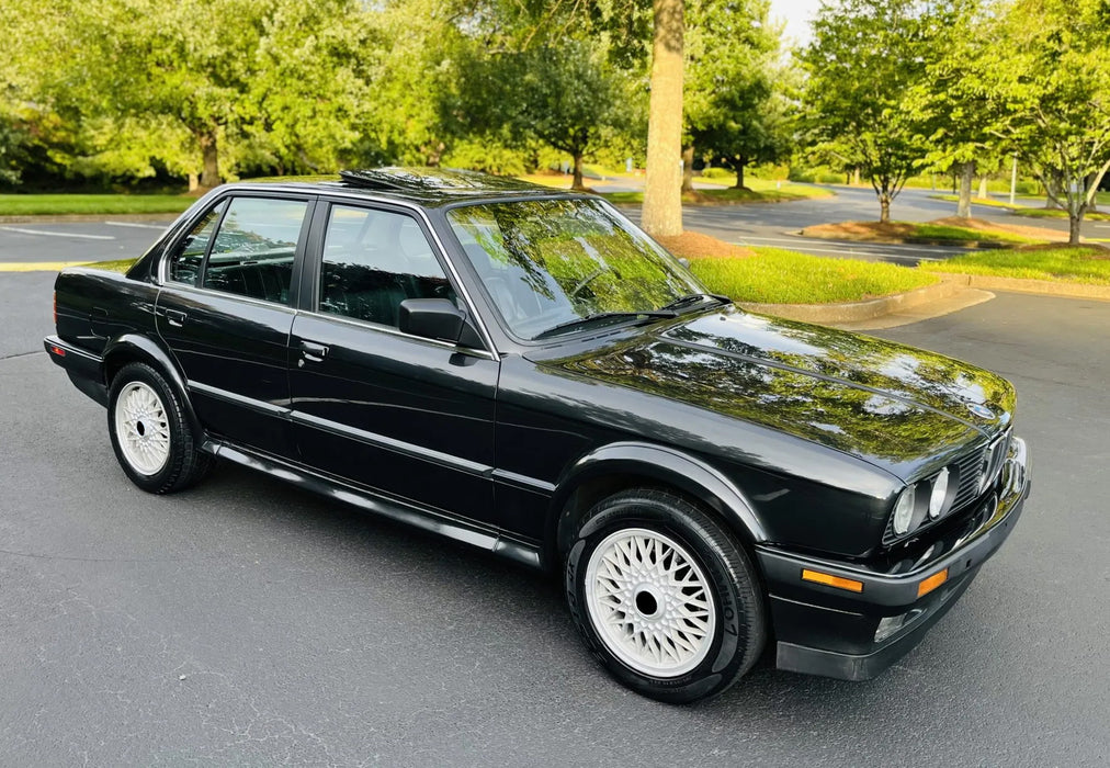 OE-Spec Amber Lens Bumper Side Marker Lamp Housings For BMW E30 3 E34 5 Series