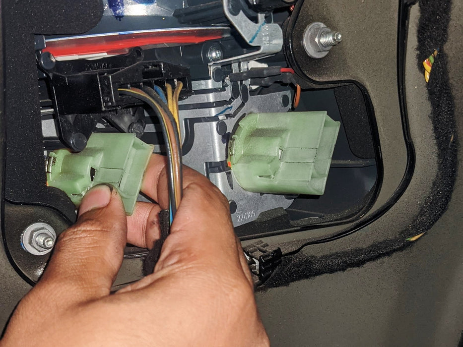 P21W Taillight Bulb Retainer Holder Adapters For BMW E30 E34 E32 3 5 7 E71  X6