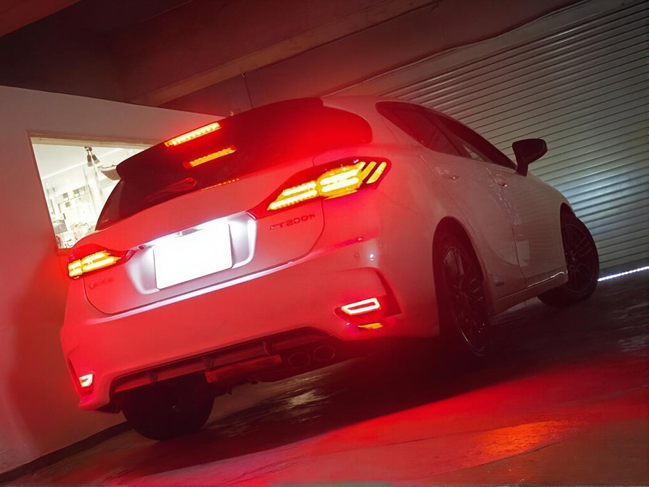 Red Lens Full LED Rear Bumper Reflectors For Lexus CT200h as Tail/Brake/Signals