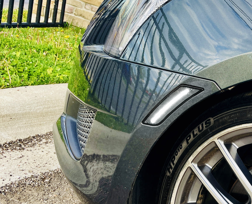 Smoked Lens White Full LED Front Bumper Side Markers For Chevu 2022-2024 Equinox