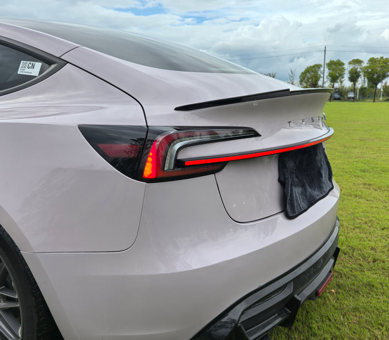 Full-Width LED Knight Rider Tailgate Strip Tail Light Bar For 24+ Tesla Moldel 3