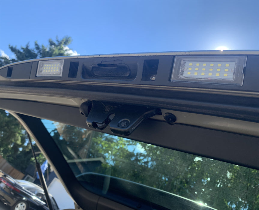 CANbus Error Free White 18-SMD Full LED License Plate Lights For BMW E53 X5, X3