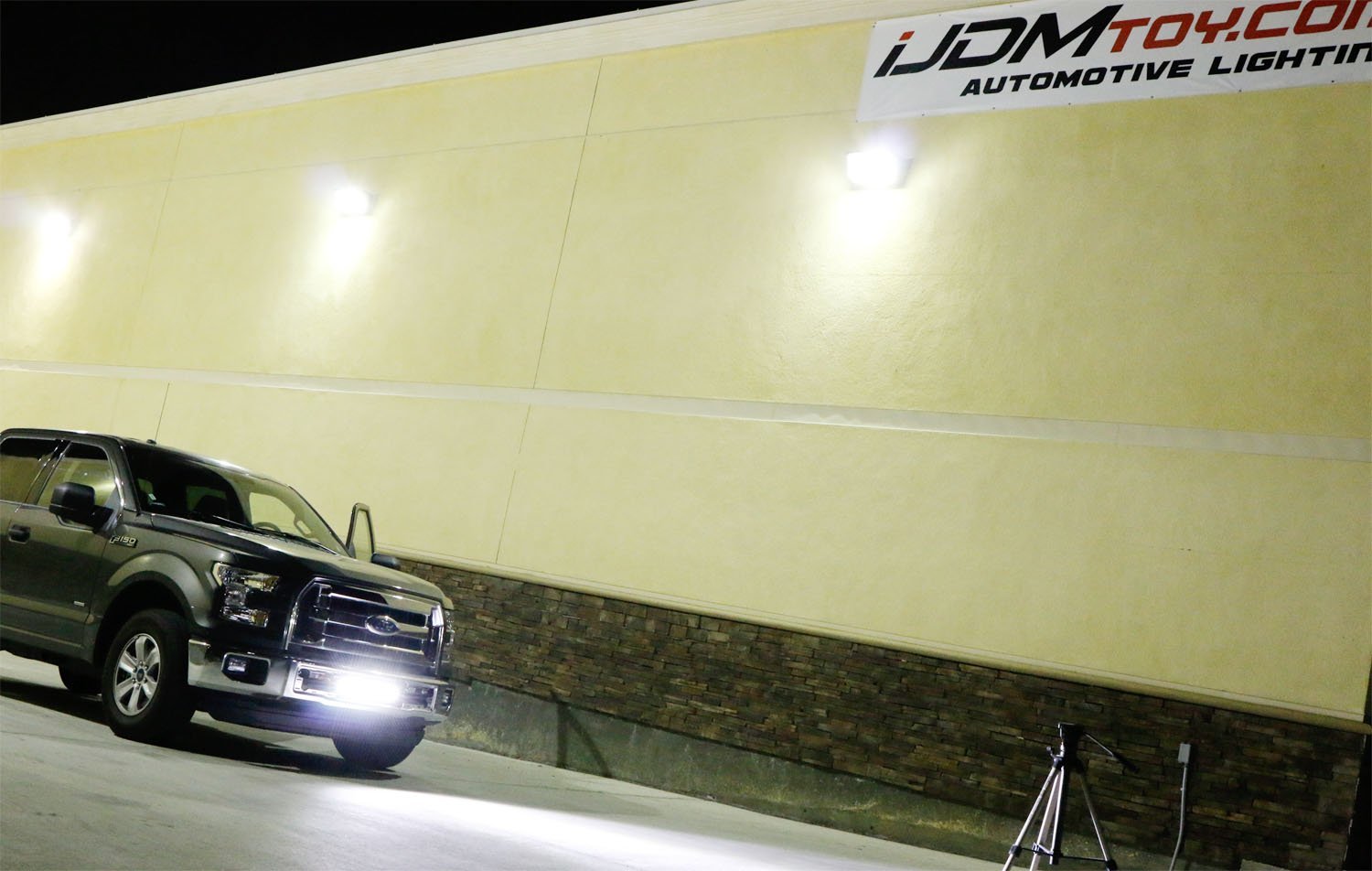 Complete Lower Bumper Grill Mount LED Light Bar System For 20152020 F