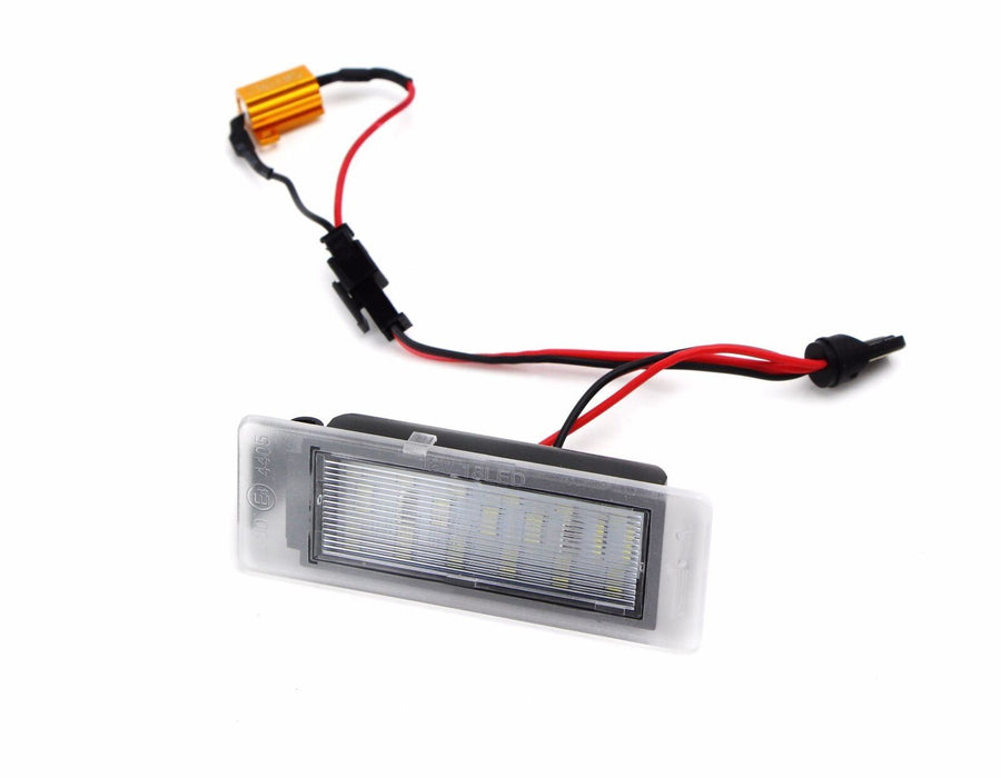White CAN-bus LED License Plate Lights Assy For Chevy Camaro Corvette SS ATS CTS