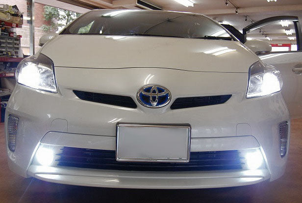Xenon White 52-SMD 9005 LED High Beam Daytime Running Lights For Lexus Toyota