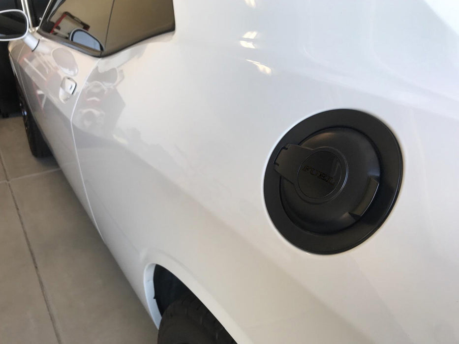 Gas Cap Cover Fuel Filler Door Locking for 2015-2019 Dodge Challenger Black T Gas Cap Cover Fuel Filler Door Locking for 2015-2019 Dodge Challenger Black T