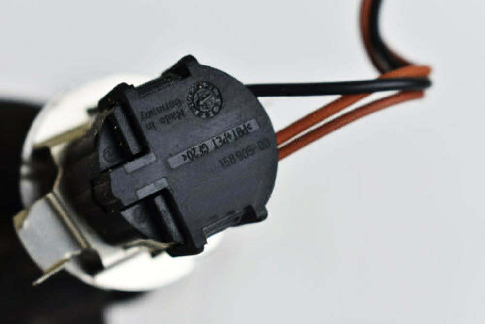 2x OEM-Spec H7 Headlight Bulb Socket Retainer Holder Adapters aka 8KB863.949-011