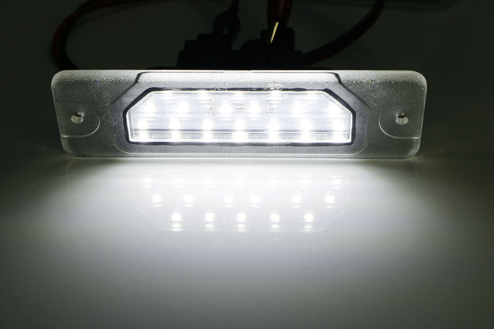 Direct Fit White LED License Plate Light Lamps For Infiniti FX Q I M Nissan, etc