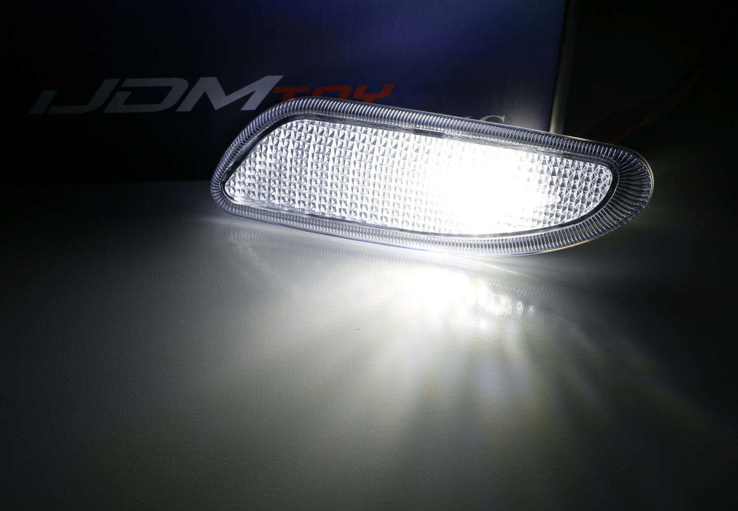 Smoked Lens LED Front Side Marker Light Fit for W204 C250 C300 Smoked Lens LED Front Side Marker Light Fit for W204 C250 C300