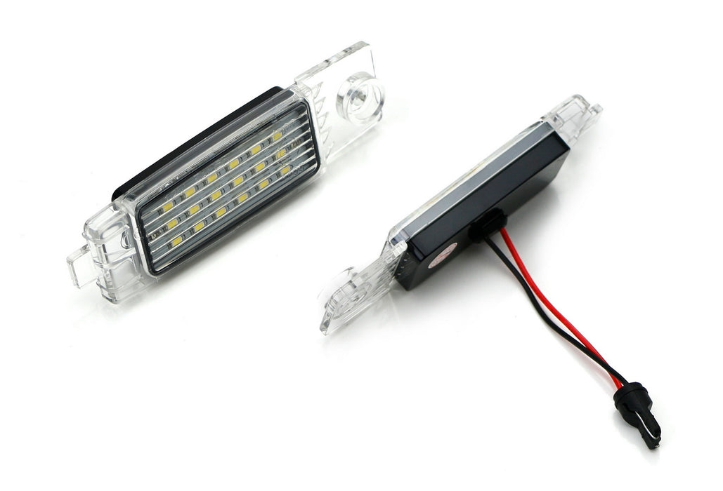 18-SMD White LED License Plate Lights For Toyota Land Cruiser, LX, GX - OEM Replacement